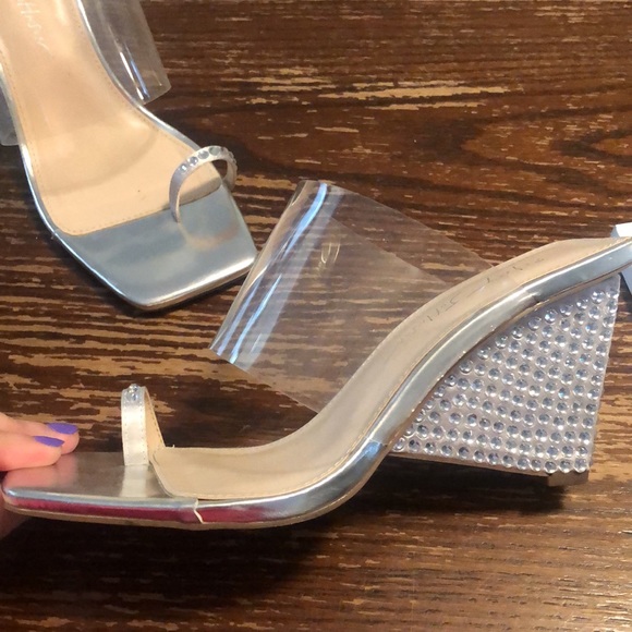 Betsy Johnson size 7 wedges - Picture 5 of 6